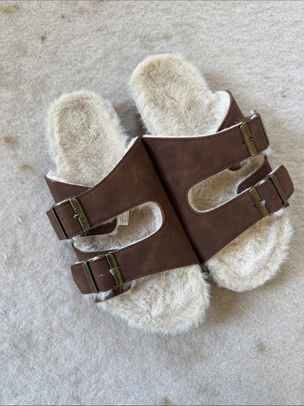 Faux Shearling-Lined Brown Slide Sandals with Buckle Straps